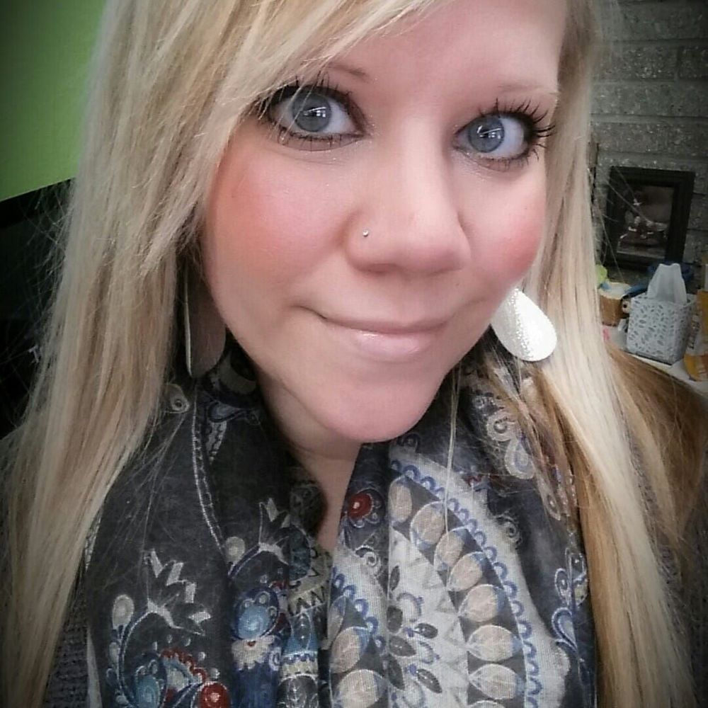 Meet your Posher, Tina